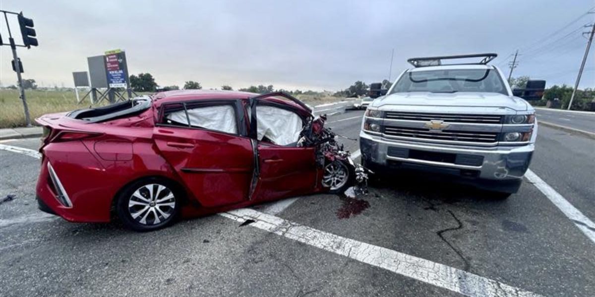 3-vehicle crash closes road in South Sacramento, One in critical condition