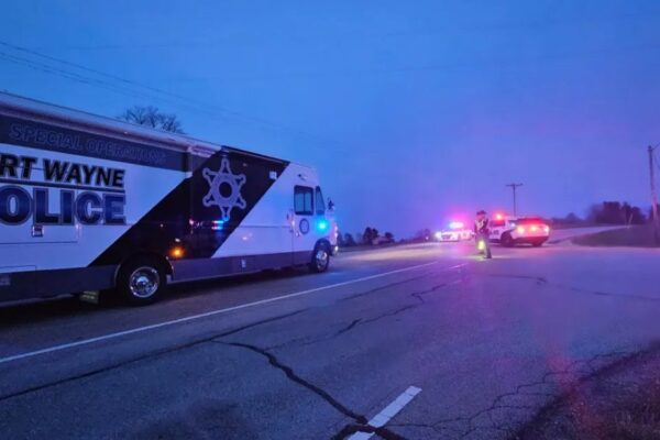 Fort Wayne shooting sparks high-speed chase, Ends with suspect’s death in Police shootout Fort Wayne shooting sparks high-speed chase, Ends with suspect’s death in Police shootout