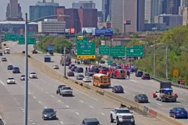 Kansas City Police chase ends with flaming minivan rollover crash on Interstate; Woman arrested Kansas City Police chase ends with flaming minivan rollover crash on Interstate; Woman arrested