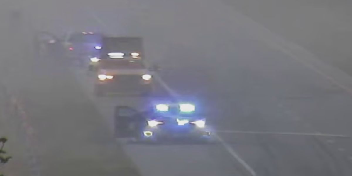 Van overturns on Florida Turnpike, leaving 5 Dead and 7 injured; Tire malfunction suspected