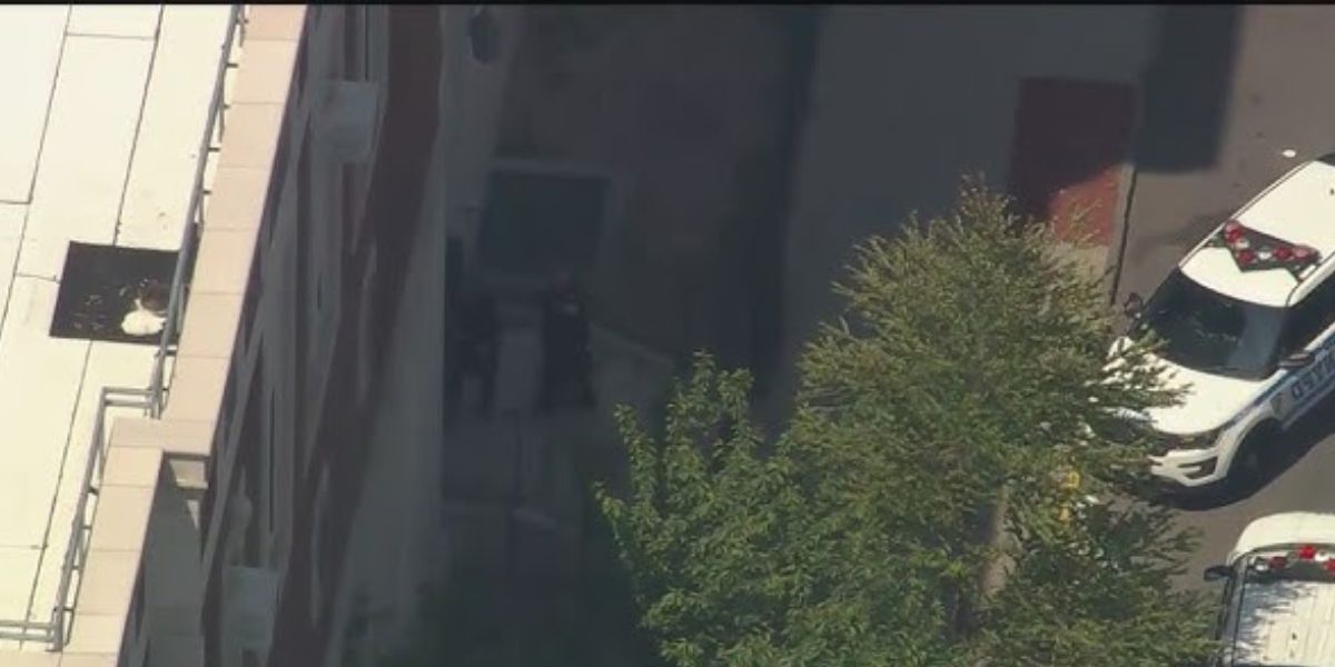 2 men break into wrong home twice in Staten Island while searching for woman, police say