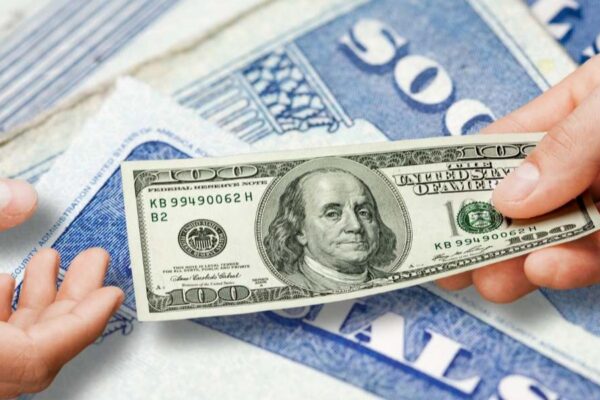 62-Year-Olds Meeting These 4 Criteria Can Receive $2,831 from Social Security This May
