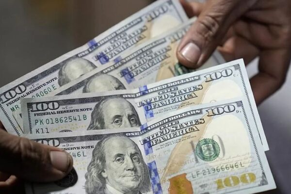 California Offers $2,700 Stimulus for Working Students — Here’s What to Know California Offers $2,700 Stimulus for Working Students — Here’s What to Know