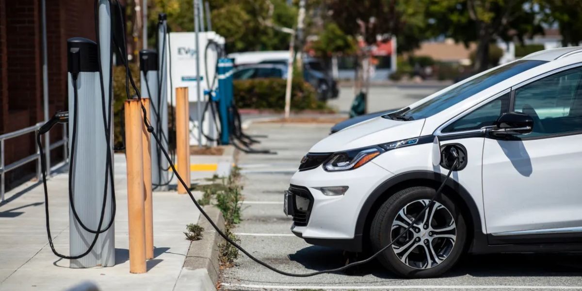 Democrats Say GOP is Undermining Filibuster Over Electric Vehicle Mandate