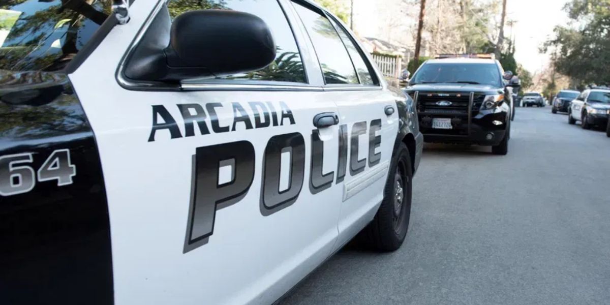 Driver claims steering failure led to crash in Arcadia; minor injuries reported