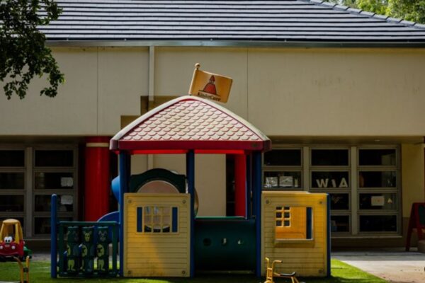 East Bay mother alleges abuse at KinderCare; teacher placed on leave after accusations