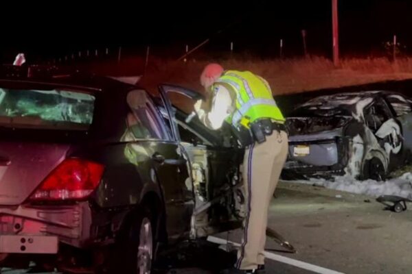 Electric car catches fire after crash; 2 killed in fiery head-on crash in Contra Costa county