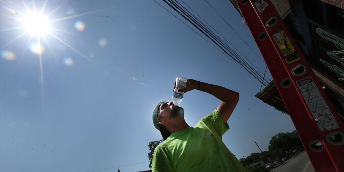 Extreme Heat Grips Texas and Southeast, Bringing August-Like Temperatures in May