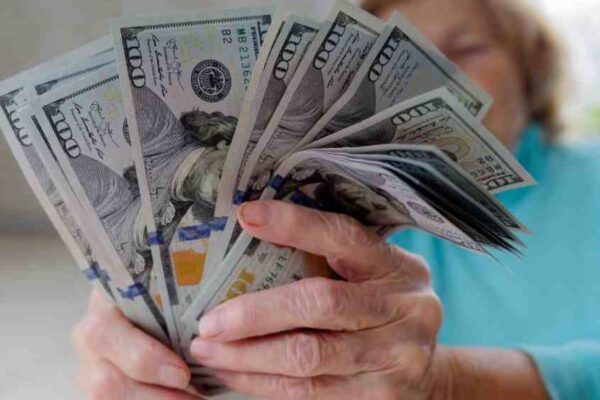 Getting a Low SSDI Payment Between May 14–28 Here’s How to Supplement It