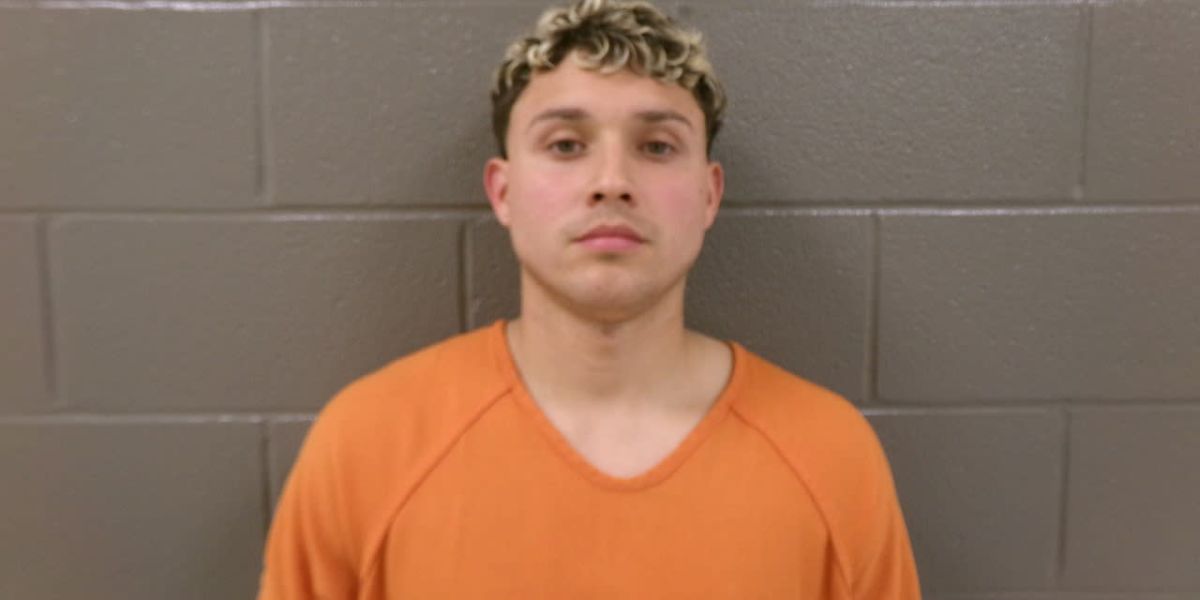 Illegal immigrant forged docs to get enrolled in Ohio high school; detained by ICE after bust