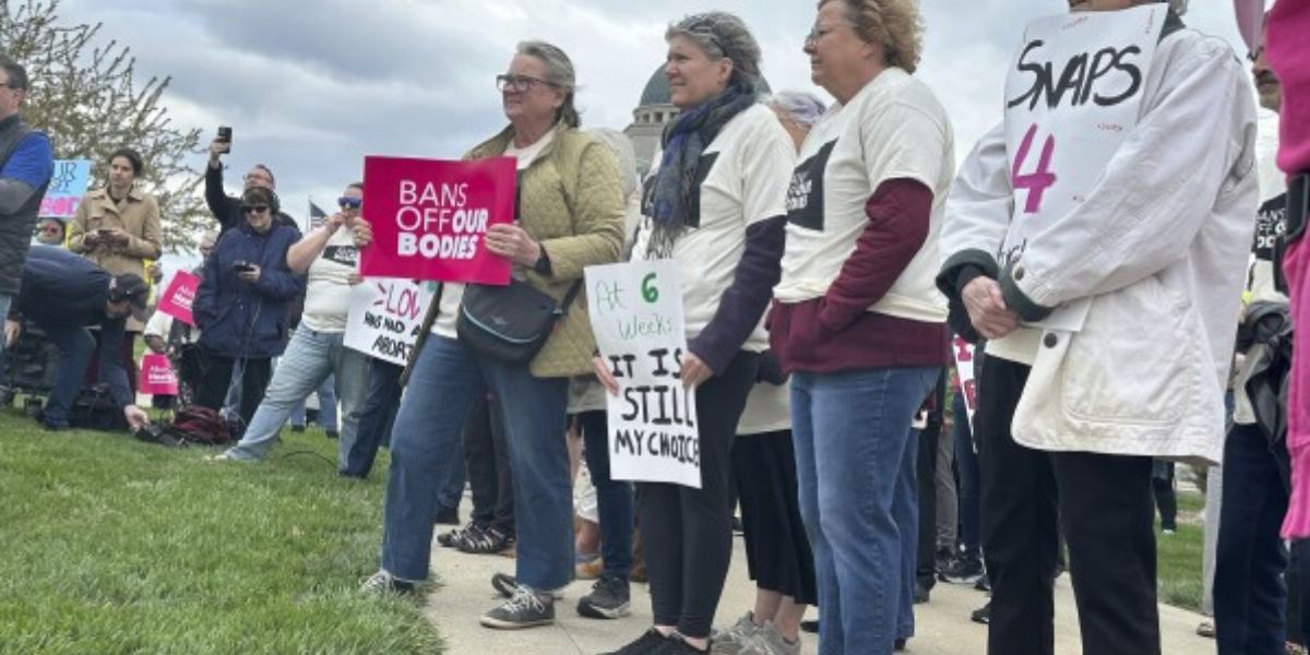 Iowa Introduces Law Asking Women About Their Abortion Decisions
