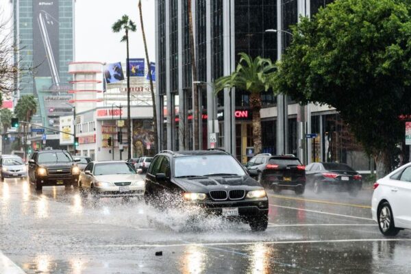 Light rain, strong winds expected to sweep across Southern California