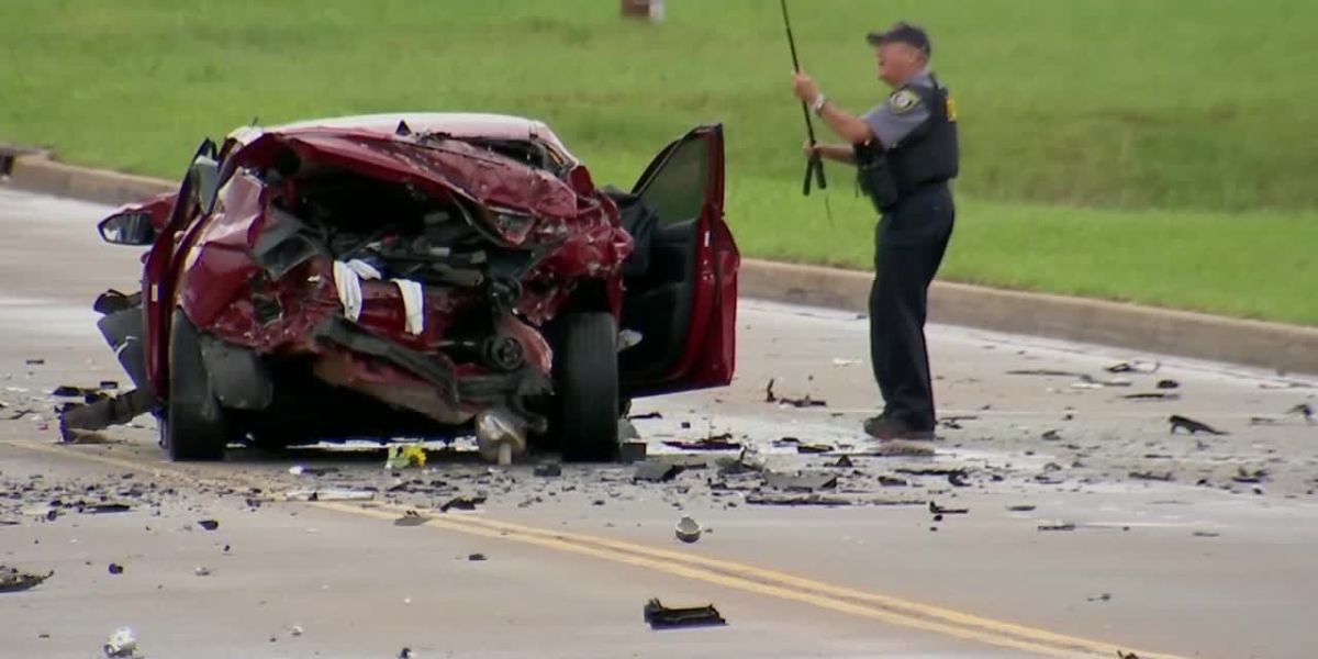 Police say Truck slammed into stopped Car before fatal Head-on Crash which claimed 1 Life in Oklahoma City