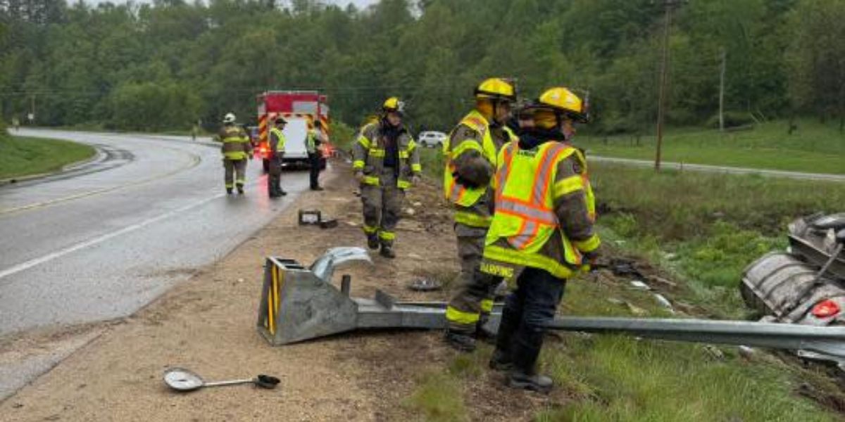 Semi crash shuts down part of Highway 33 near Cashton, multiple agencies on scene (1)