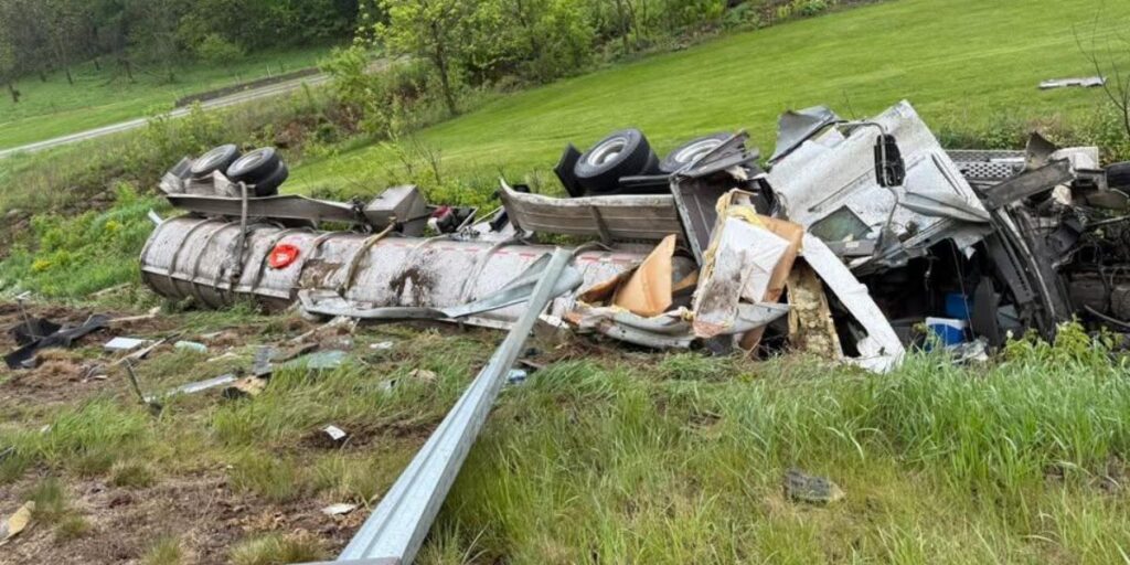 Semi crash shuts down part of Highway 33 near Cashton, multiple agencies on scene