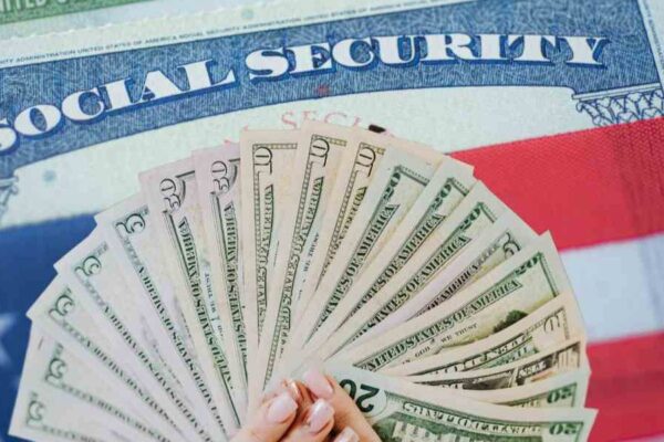 Social Security Income Deposits Up to $1,450 Coming May 30 Check If You’re Eligible