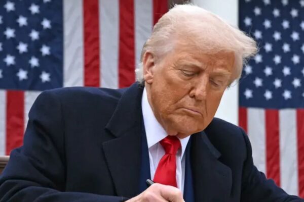 Trump Administration Offers $1,000 to Undocumented Immigrants Who Voluntarily Leave