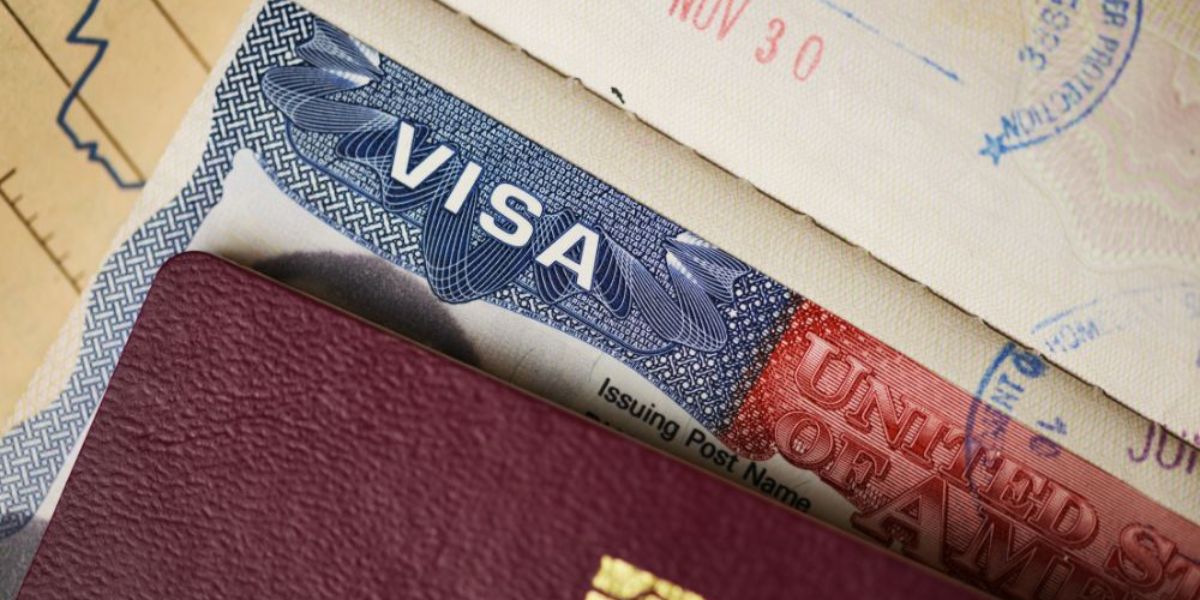 USCIS Clarifies R-1 Visa Rules — Religious Workers Eligible for 5-Year Stay, Possible Residency