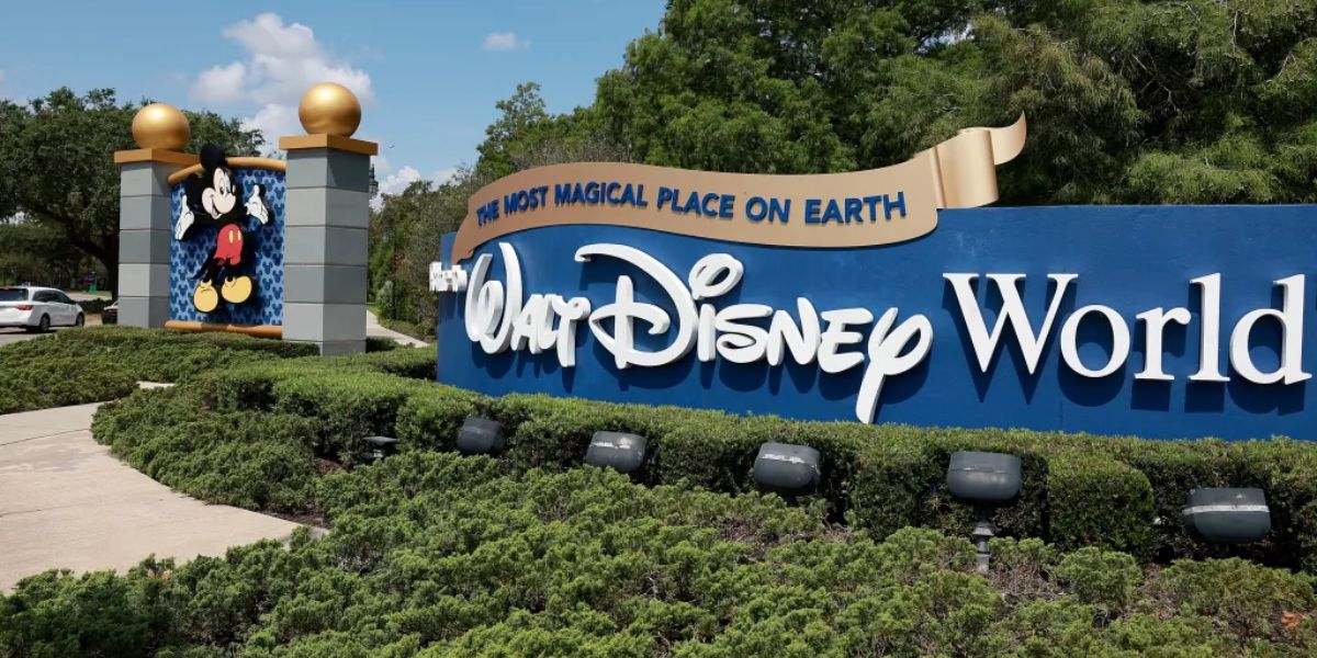 334-Pound Man Alleges Disney Slide Couldn't Handle His Weight, Sues for Injuries