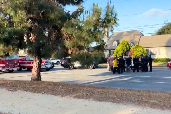 Armed Suspects break into Del Rey home, zip-tie victims before fleeing (1)