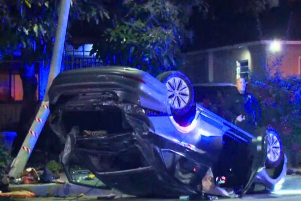 Driver arrested for DUI after late-night rollover crash in Los Angeles