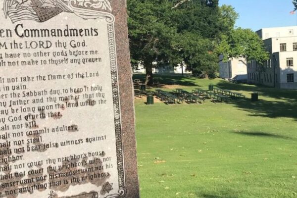 Families Sue to Block Arkansas Law Requiring Ten Commandments in Classrooms