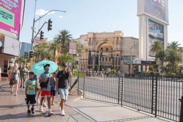 Heatwave Emergency: Las Vegas Urged to Take Precautions as Temps Hit 110 Heatwave Emergency: Las Vegas Urged to Take Precautions as Temps Hit 110