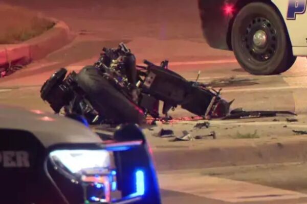 High-speed TxDPS pursuit ends in crash; motorcyclist injured - Dallas Police