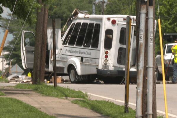 Frankfort Crash Leaves 2 Dead, 1 Injured After Van Hits Telephone Pole