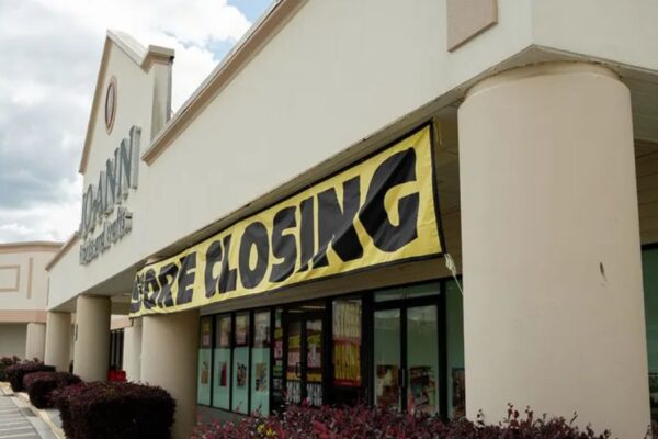 Massive Retail Layoffs Hit Joann, Macy’s Amid 274% Surge in 2025 Massive Retail Layoffs Hit Joann, Macy's Amid 274% Surge in 2025