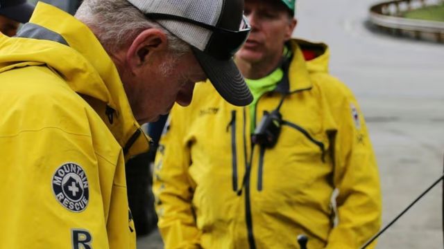 New York Hikers Survive Lightning Strike on Colorado Peak, Airlifted in Record Rescue