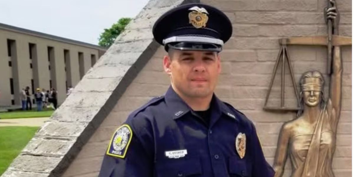 Sheriff Police Officer Confesses to Sexually Abusing 9-year-old Girl