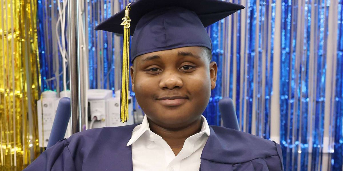 Teen Waiting for Heart Transplant Misses Graduation, Hospital Hosts Ceremony