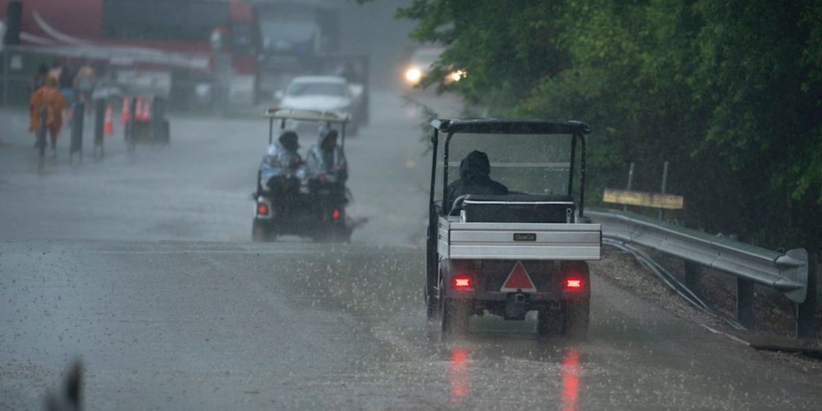 Texas Flooding Turns Deadly Storm System Brings Rain to Indiana, Tennessee