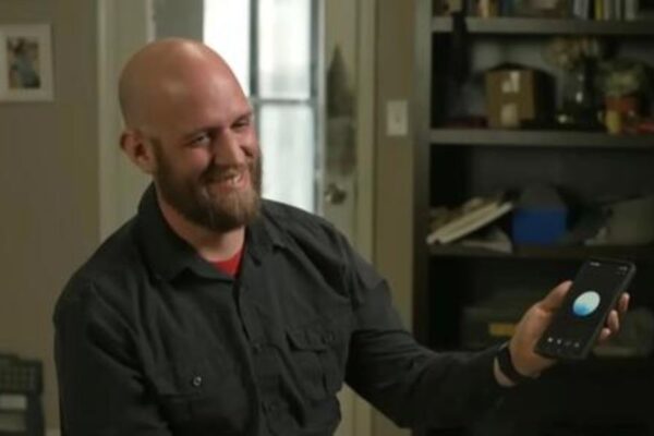 Man Falls for AI Chatbot He Programmed to Flirt, Proposes Despite Real-Life Family