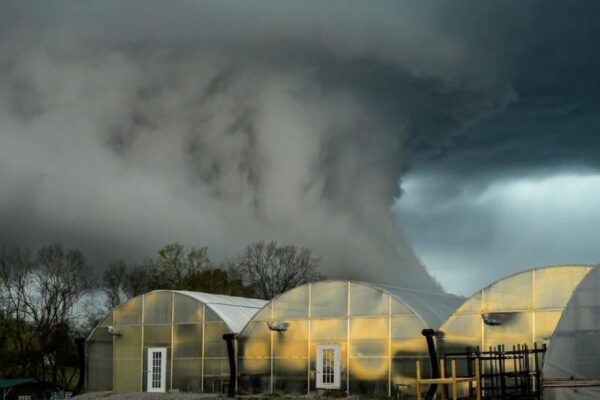Tornado Warning in Effect Across Missouri, Residents Advised to Seek Safety