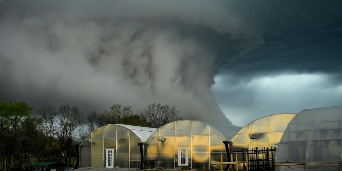 Tornado Warning in Effect Across Missouri, Residents Advised to Seek Safety