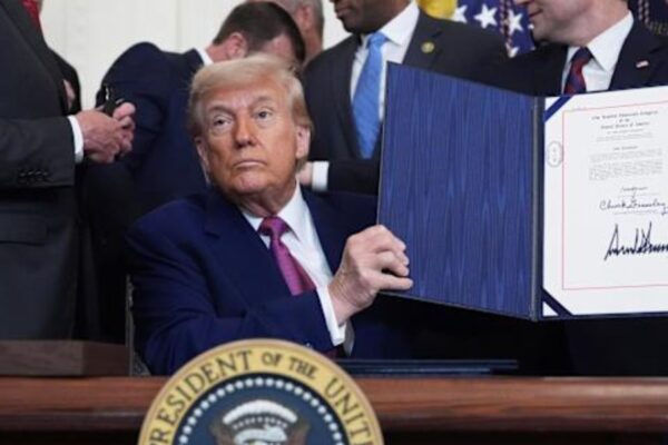 Trump Signs Order Blocking California’s Ban on Gas-Powered Car Sales
