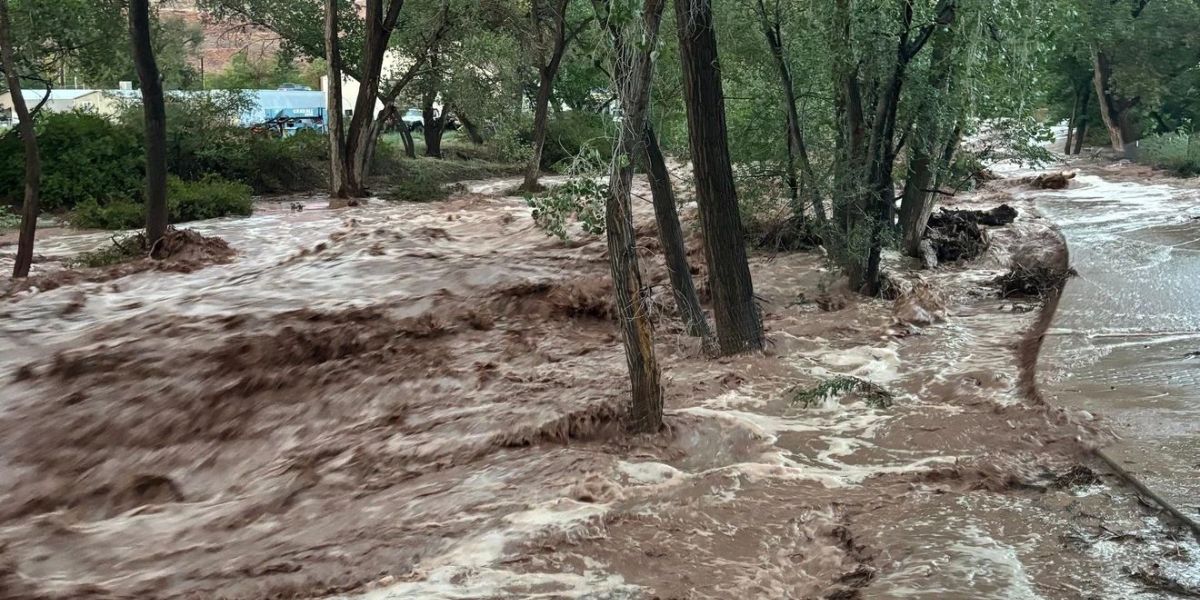 Residents Urged to Stay Alert as Flash Flood Warning Hits Coconino County