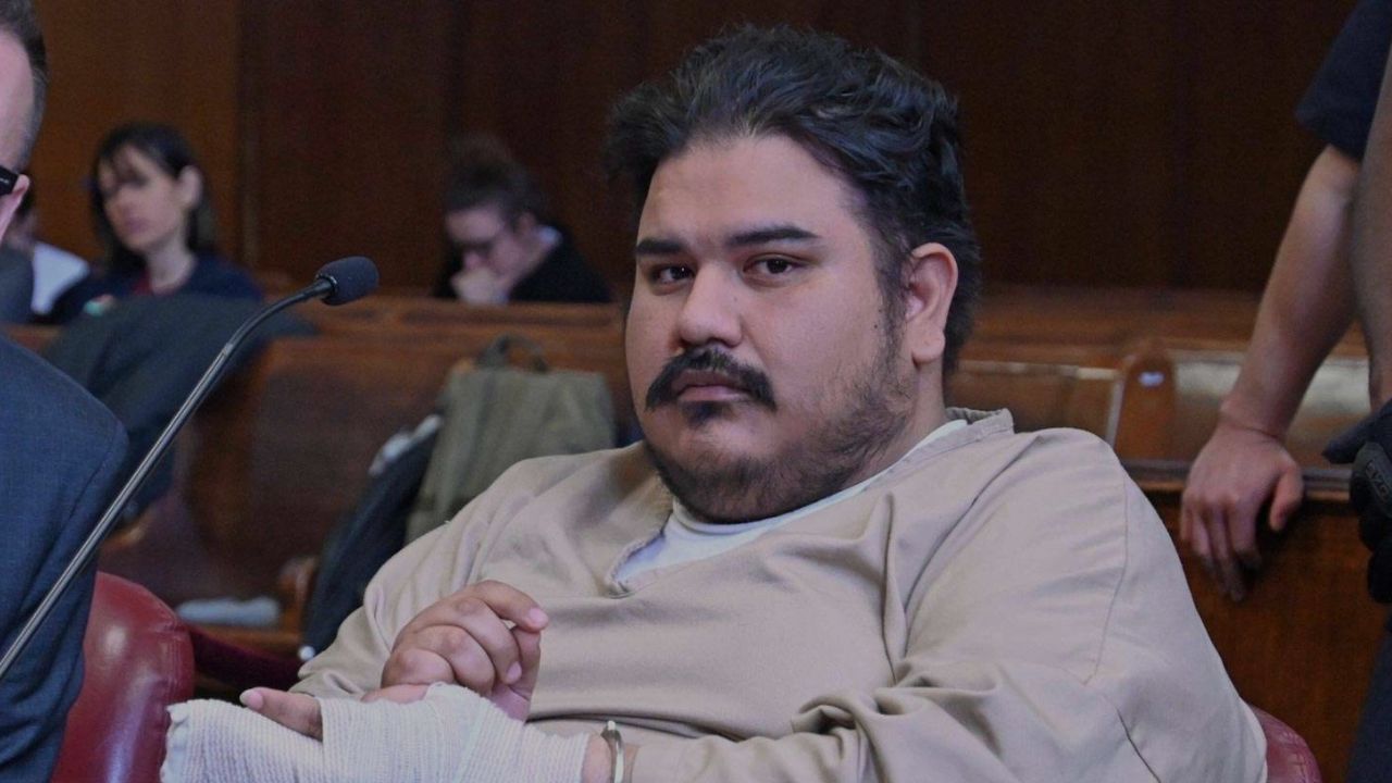 New York Man Sentenced to 18 Years for Pushing Girlfriend in Subway Attack That Led to Double Leg Amputation