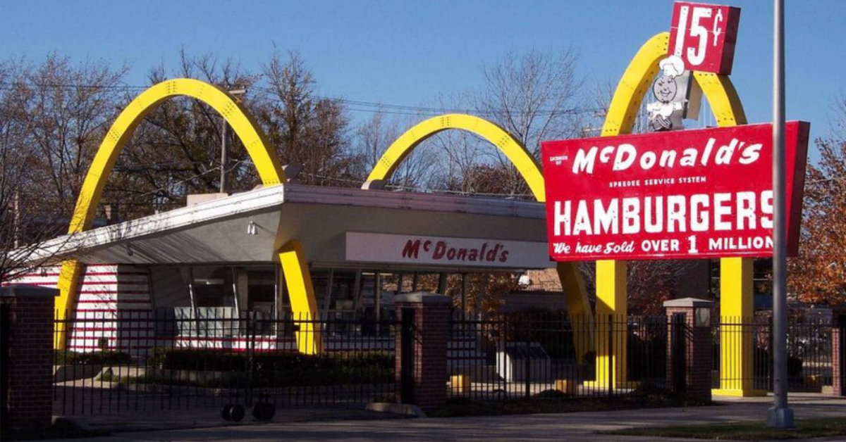 10 Defunct Burger Chains Americans Still Remember Fondly